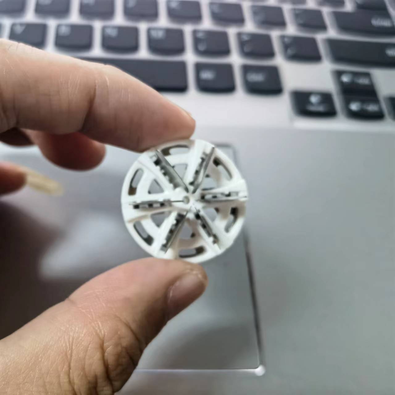 ماكينة حلاقة عدالة