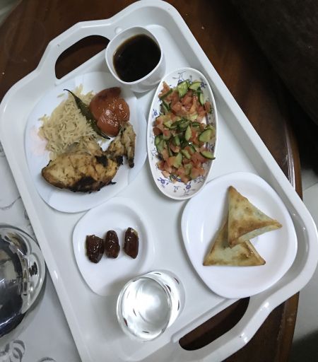 إفطار اليوم
٣تمرات+حبتين سمبوسة بالقلاية الهوائية...