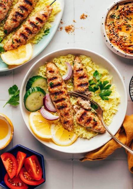 1. كفتة الدجاج المشوية - Grilled Chicken Kofta

ال...