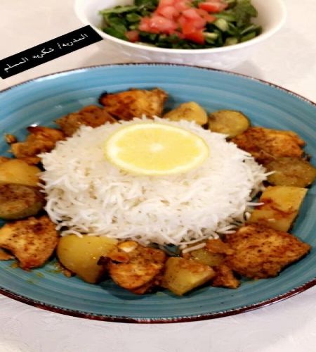 صينية خضار ودجاج بالفرن / رز ابيض/ سلطة