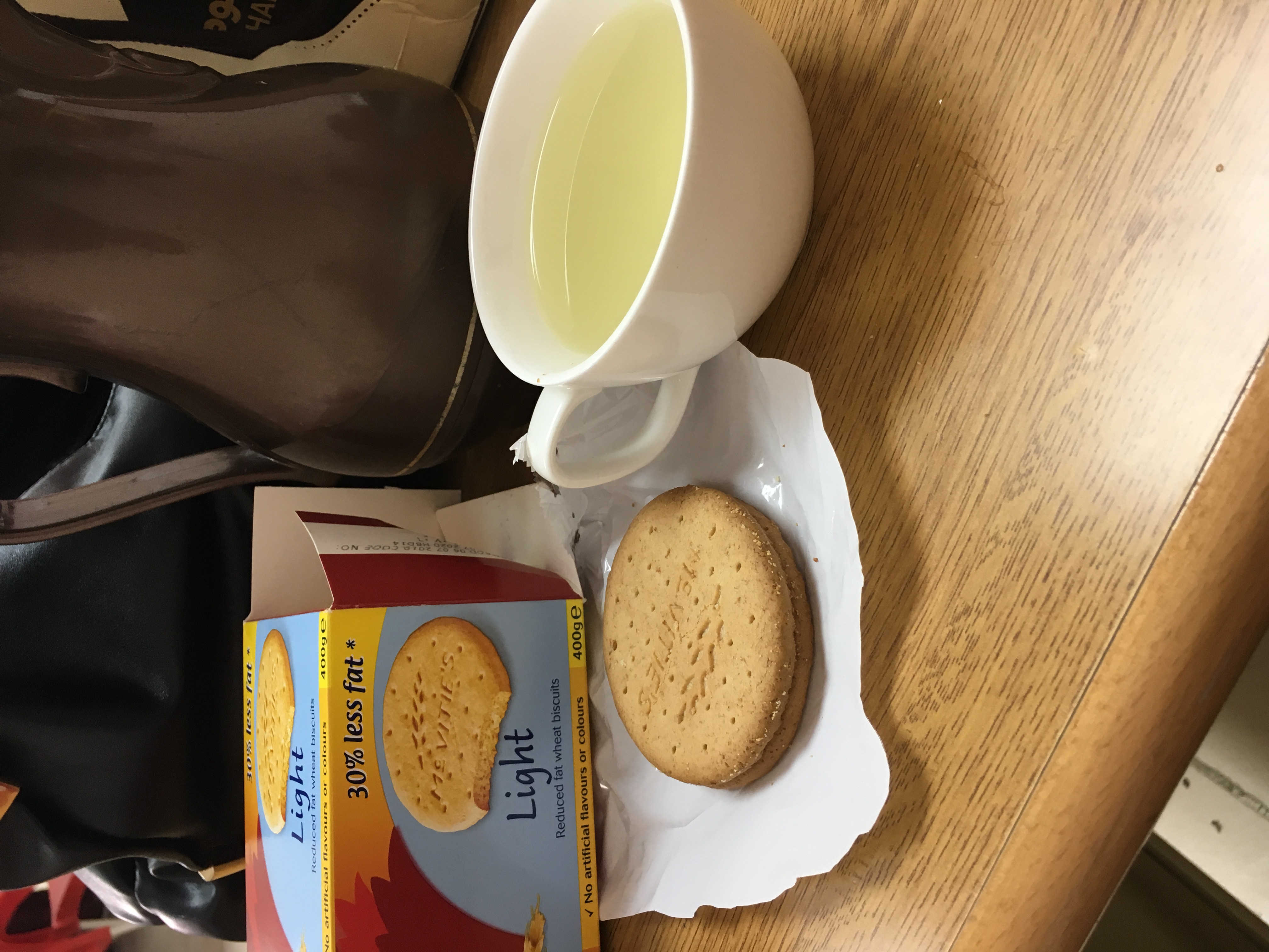 كوب زنجبيل + بسكوت
ياراااااب تحقق أحلامنا بوصول ل...