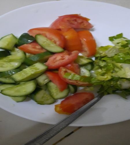 العشاء سلطه مع زبادي