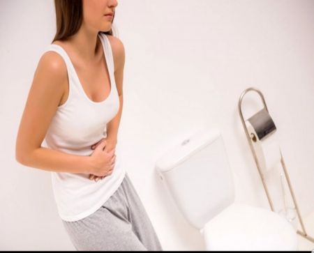 فالإمساك قد يعانى منه المريض به لفترات طويلة، ويعا...